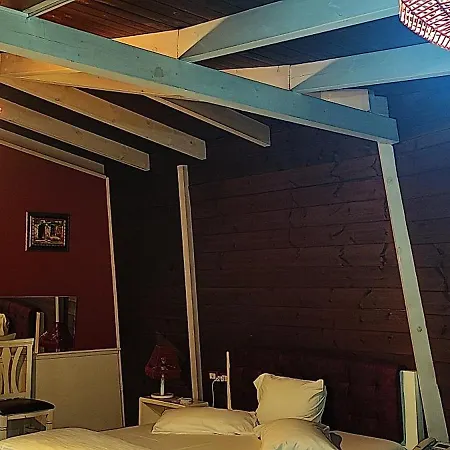 Kastria Szálloda Tirana