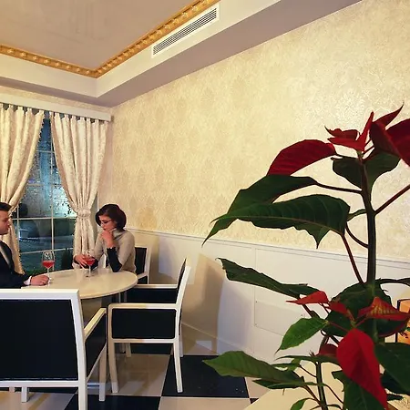 Kastria 4* Tirana